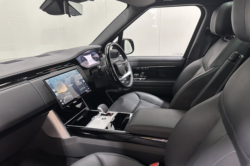2024 (74) LAND ROVER RANGE ROVER 3.0 P550e Autobiography 4dr Auto 5708916