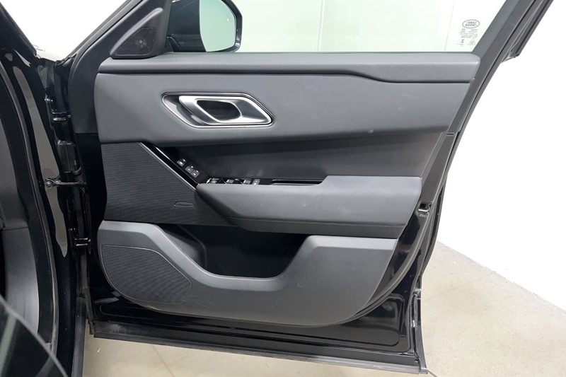 2025 (74) LAND ROVER RANGE ROVER VELAR 2.0 D200 MHEV Dynamic SE 5dr Auto 5712539