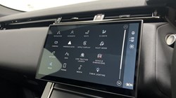 2025 (74) LAND ROVER RANGE ROVER VELAR 2.0 D200 MHEV Dynamic SE 5dr Auto 5712557