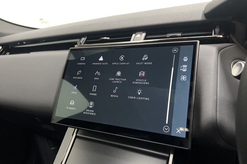 2025 (74) LAND ROVER RANGE ROVER VELAR 2.0 D200 MHEV Dynamic SE 5dr Auto 5712558
