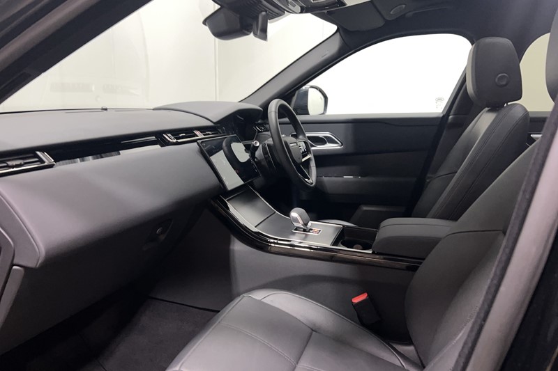 2025 (74) LAND ROVER RANGE ROVER VELAR 2.0 D200 MHEV Dynamic SE 5dr Auto 5712561