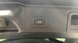 2022 (72) LAND ROVER RANGE ROVER EVOQUE 2.0 D200 R-Dynamic HSE 5dr Auto 5721379