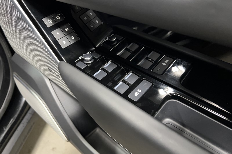 2020 (70) LAND ROVER RANGE ROVER VELAR 3.0 D300 R-Dynamic HSE 5dr Auto 5727794