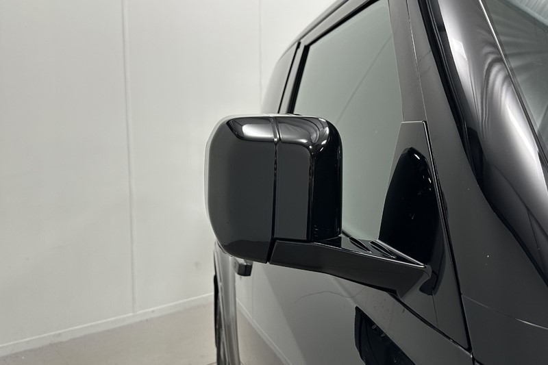 2026 (26) LAND ROVER COMMERCIAL DEFENDER 3.0 D250 Hard Top X-Dynamic HSE Auto 5870836