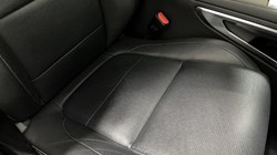 2021 (21) JAGUAR F-PACE 2.0 D200 R-Dynamic S 5dr Auto AWD 5727307