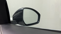 2021 (21) JAGUAR F-PACE 2.0 D200 R-Dynamic S 5dr Auto AWD 5727305