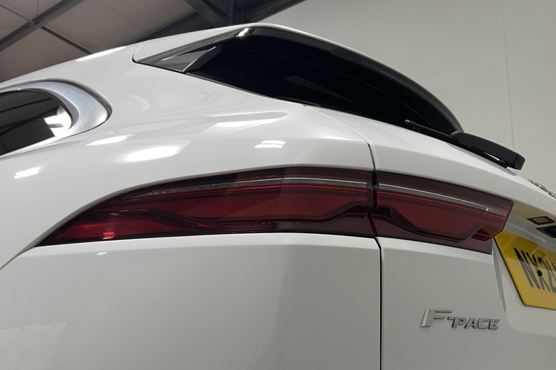 2021 (21) JAGUAR F-PACE 2.0 D200 R-Dynamic S 5dr Auto AWD 5727333