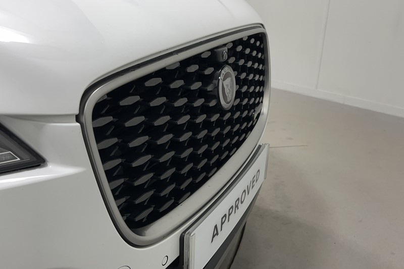 2021 (21) JAGUAR F-PACE 2.0 D200 R-Dynamic S 5dr Auto AWD 5727343
