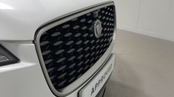 2021 (21) JAGUAR F-PACE 2.0 D200 R-Dynamic S 5dr Auto AWD 5727343