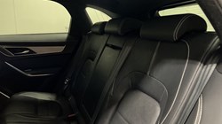 2021 (21) JAGUAR F-PACE 2.0 D200 R-Dynamic S 5dr Auto AWD 5727326