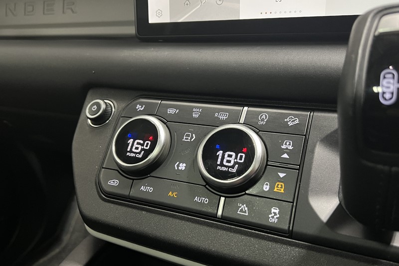 2024 (24) LAND ROVER DEFENDER 3.0 D250 XS Edition 110 5dr Auto 5729885