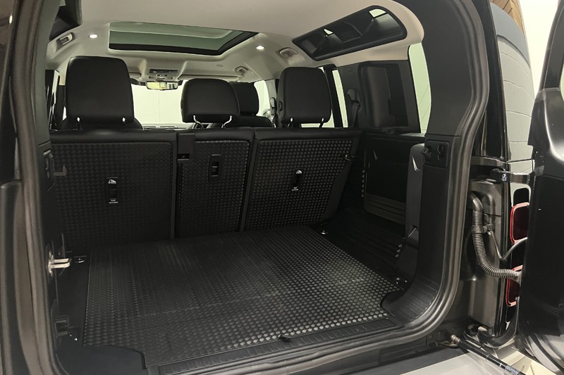 2024 (24) LAND ROVER DEFENDER 3.0 D250 XS Edition 110 5dr Auto 5729901