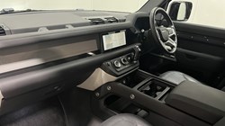 2024 (24) LAND ROVER DEFENDER 3.0 D250 XS Edition 110 5dr Auto 5729896