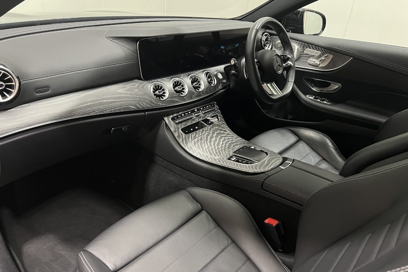 2023 (72) MERCEDES-BENZ E CLASS E300 AMG Line Night Ed Premium Plus 2dr 9G-Tronic 5744393