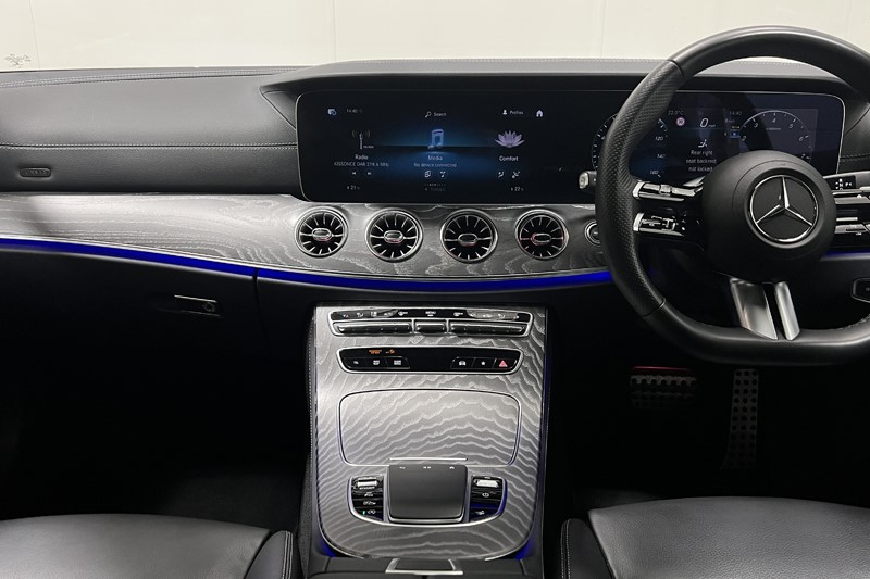 2023 (72) MERCEDES-BENZ E CLASS E300 AMG Line Night Ed Premium Plus 2dr 9G-Tronic 5744368