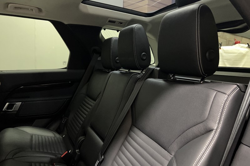 2023 (23) LAND ROVER DISCOVERY 3.0 D300 S 5dr Auto 5731031
