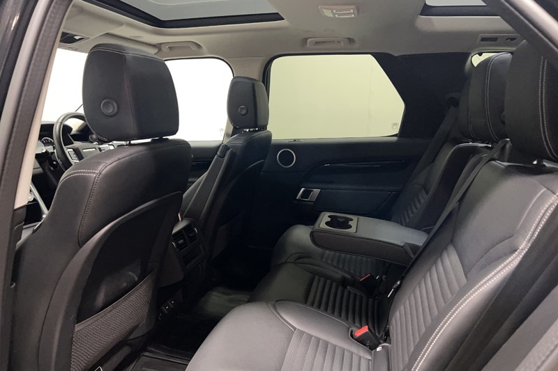 2023 (23) LAND ROVER DISCOVERY 3.0 D300 S 5dr Auto 5731035