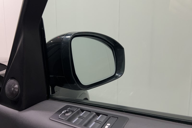 2023 (23) LAND ROVER DISCOVERY 3.0 D300 S 5dr Auto 5731009