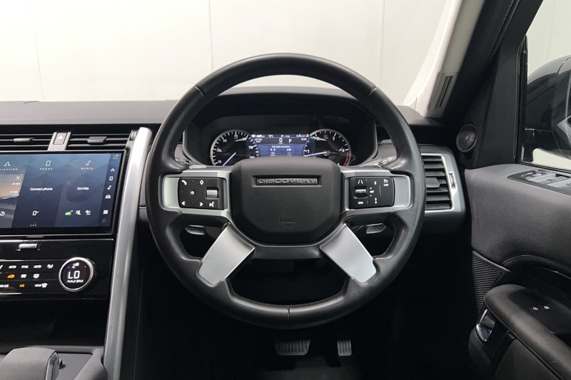 2023 (23) LAND ROVER DISCOVERY 3.0 D300 S 5dr Auto 5731004