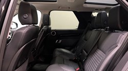 2023 (23) LAND ROVER DISCOVERY 3.0 D300 S 5dr Auto 5730997