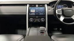 2023 (23) LAND ROVER DISCOVERY 3.0 D300 S 5dr Auto 5731003