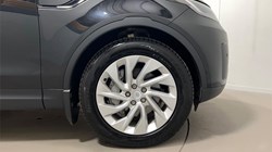 2023 (23) LAND ROVER DISCOVERY 3.0 D300 S 5dr Auto 5731001
