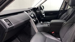 2023 (23) LAND ROVER DISCOVERY 3.0 D300 S 5dr Auto 5731027