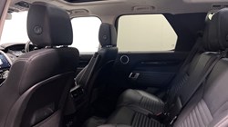 2023 (23) LAND ROVER DISCOVERY 3.0 D300 S 5dr Auto 5731030