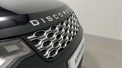 2023 (23) LAND ROVER DISCOVERY 3.0 D300 S 5dr Auto 5731049