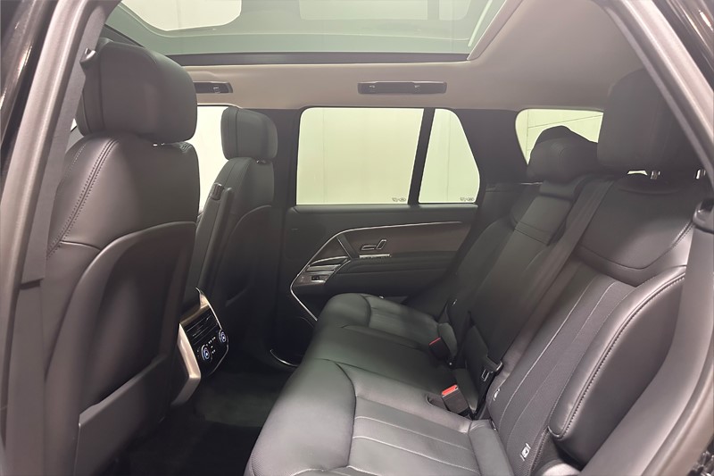 2024 (74) LAND ROVER RANGE ROVER 3.0 D300 SE 4dr Auto 5739329