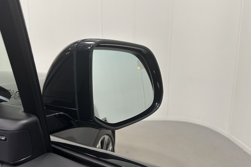 2024 (74) LAND ROVER RANGE ROVER 3.0 D300 SE 4dr Auto 5739342