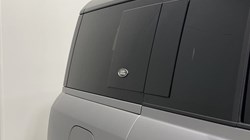 2022 (72) LAND ROVER DEFENDER 3.0 D250 X-Dynamic SE 110 5dr Auto 5751383
