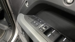2022 (72) LAND ROVER DEFENDER 3.0 D250 X-Dynamic SE 110 5dr Auto 5751347