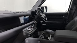 2022 (72) LAND ROVER DEFENDER 3.0 D250 X-Dynamic SE 110 5dr Auto 5751370