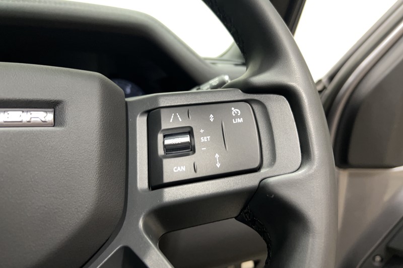 2022 (72) LAND ROVER DEFENDER 3.0 D250 X-Dynamic SE 110 5dr Auto 5751355