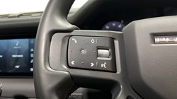 2022 (72) LAND ROVER DEFENDER 3.0 D250 X-Dynamic SE 110 5dr Auto 5751356