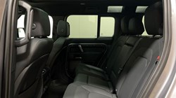 2022 (72) LAND ROVER DEFENDER 3.0 D250 X-Dynamic SE 110 5dr Auto 5751336