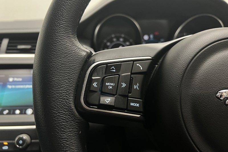 2020 (20) JAGUAR E-PACE 2.0d S 5dr Auto 5730176