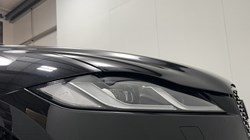 2022 (72) JAGUAR F-PACE 2.0 D200 R-Dynamic SE 5dr Auto AWD 5771813
