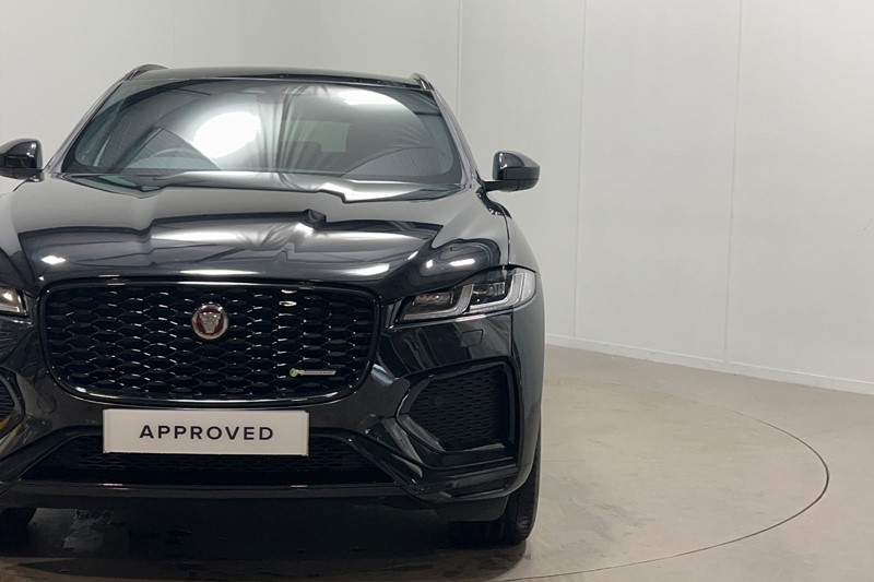2022 (72) JAGUAR F-PACE 2.0 D200 R-Dynamic SE 5dr Auto AWD 5771815