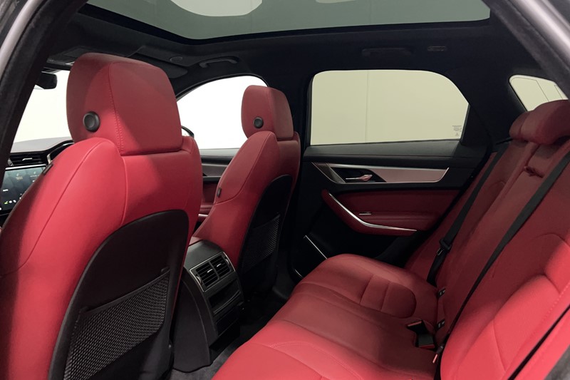 2022 (72) JAGUAR F-PACE 2.0 D200 R-Dynamic SE 5dr Auto AWD 5771798