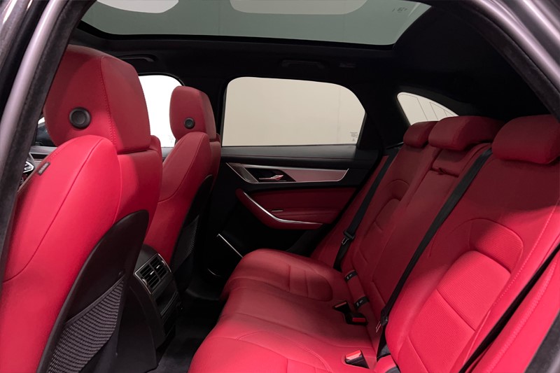 2022 (72) JAGUAR F-PACE 2.0 D200 R-Dynamic SE 5dr Auto AWD 5771764