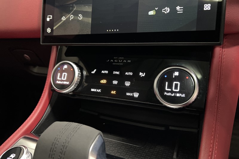 2022 (72) JAGUAR F-PACE 2.0 D200 R-Dynamic SE 5dr Auto AWD 5771786