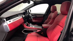 2022 (72) JAGUAR F-PACE 2.0 D200 R-Dynamic SE 5dr Auto AWD 5771763
