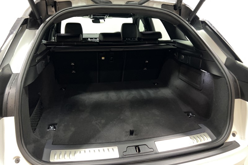 2022 (22) LAND ROVER RANGE ROVER VELAR 2.0 D200 R-Dynamic S 5dr Auto 5772169