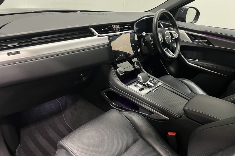 2021 (21) JAGUAR F-PACE 3.0 P400 R-Dynamic SE 5dr Auto AWD 5744966