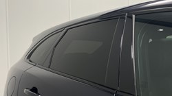 2021 (21) JAGUAR F-PACE 3.0 P400 R-Dynamic SE 5dr Auto AWD 5744976