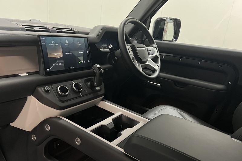 2024 (74) LAND ROVER COMMERCIAL DEFENDER 3.0 D350 Hard Top X-Dynamic HSE Auto 5745203