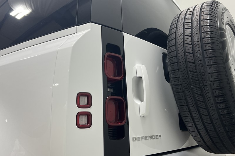2025 (25) LAND ROVER COMMERCIAL DEFENDER 3.0 D250 Hard Top S Auto [3 Seat] 5745373