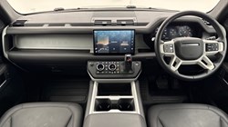 2025 (25) LAND ROVER DEFENDER 2.0 P300e X-Dynamic HSE 110 5dr Auto 5738001